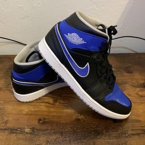 Air Jordan 1 Mid Black Metallic Platinum Game Royal 2013 size 10.5 Men